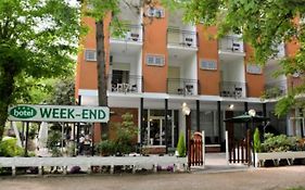 Hotel Weekend